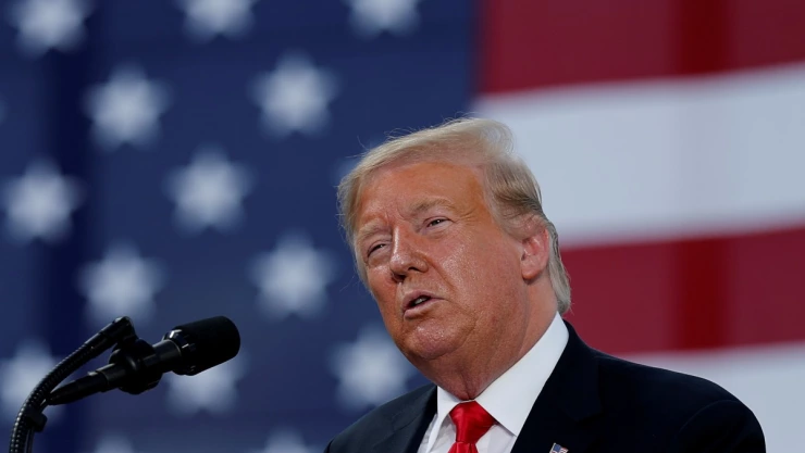 Irán emite orden de arresto contra donald trump 