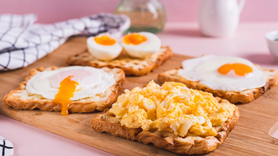 Tostadas con huevo en sus diferentes versiones.