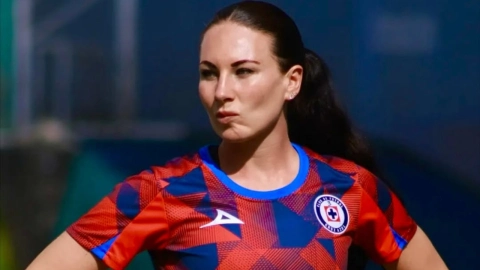 Leighanne Robe en Cruz Azul Femenil