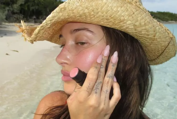 Hailey Bieber ha roto el silencio y ha hablado sobre su relación con Justin