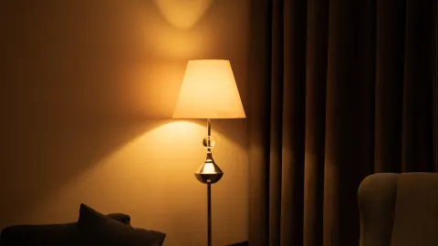 Estas son las lámparas que puedes agregar a tu living para una mejor decoración
