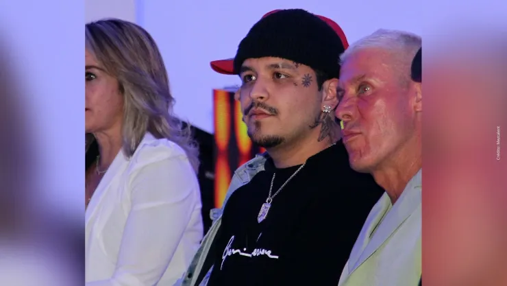Papás de Christian Nodal son demandados