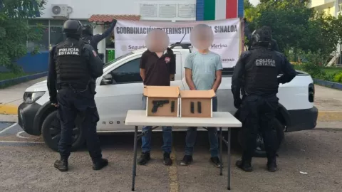 Detienen a dos hombres en Culiacán