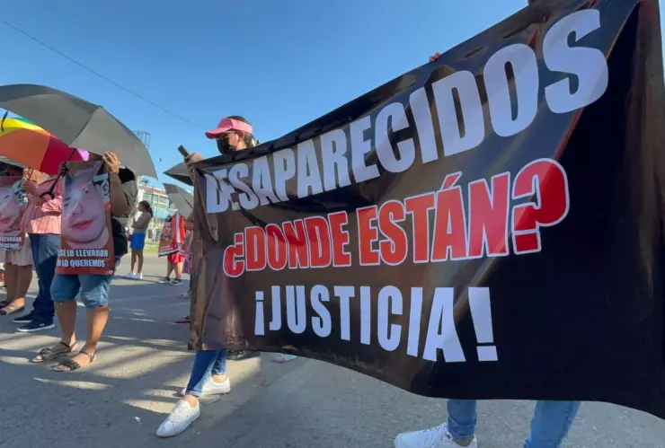 Marcha por Nery y Alejandro en Mazatlán