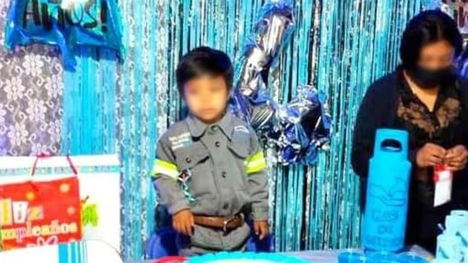Niño cumpleaños gas