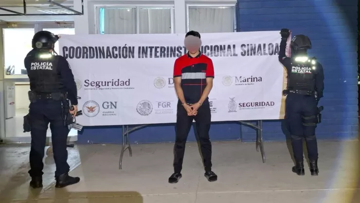 Detienen a hombre con orden de aprehensión en en la colonia Lombardo Toledano, en Culiacán..jpg