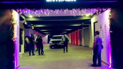 entrada del motel donde fu encontrada la menor de edad