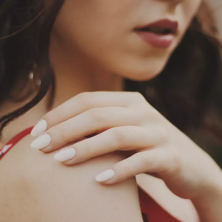 Diseños y colores de uñas que debes lucir esta primavera 2021