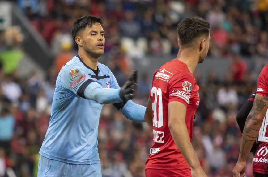 El Diablo gana y La Volpe respira.