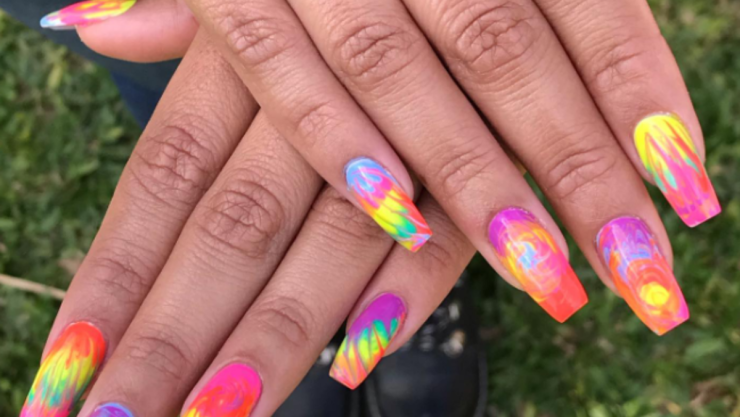 blooming gel nails.png