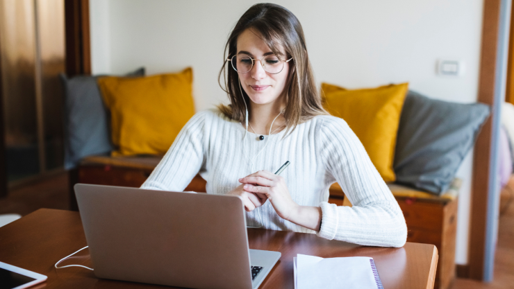 La lista de las carreras que la UNAM imparte en línea.jpg