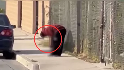 VIDEO | Captan a un hombre comiendo una pierna humana en plenas calles de Wasco, California