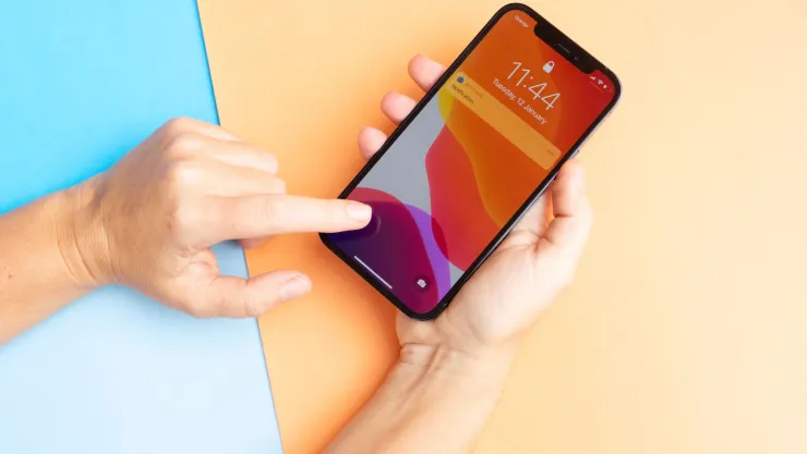 iPhone 17