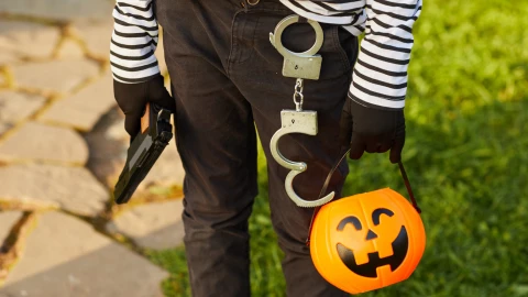 Prohíben en Culiacán la venta de armas de juguete durante Halloween