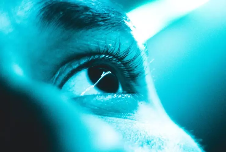 ¿Cómo saber si el eclipse solar dañó mis ojos?