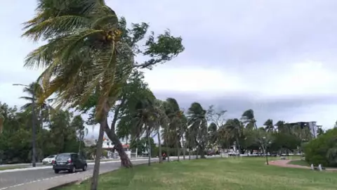 ¡Prepárese! Advierten fuertes vientos por evento de surada en Cancún y resto de Quintana Roo