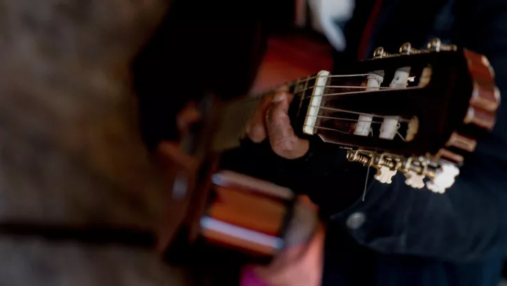 ¡Ya no más corridos tumbados! Prohíben la música bélica en conciertos