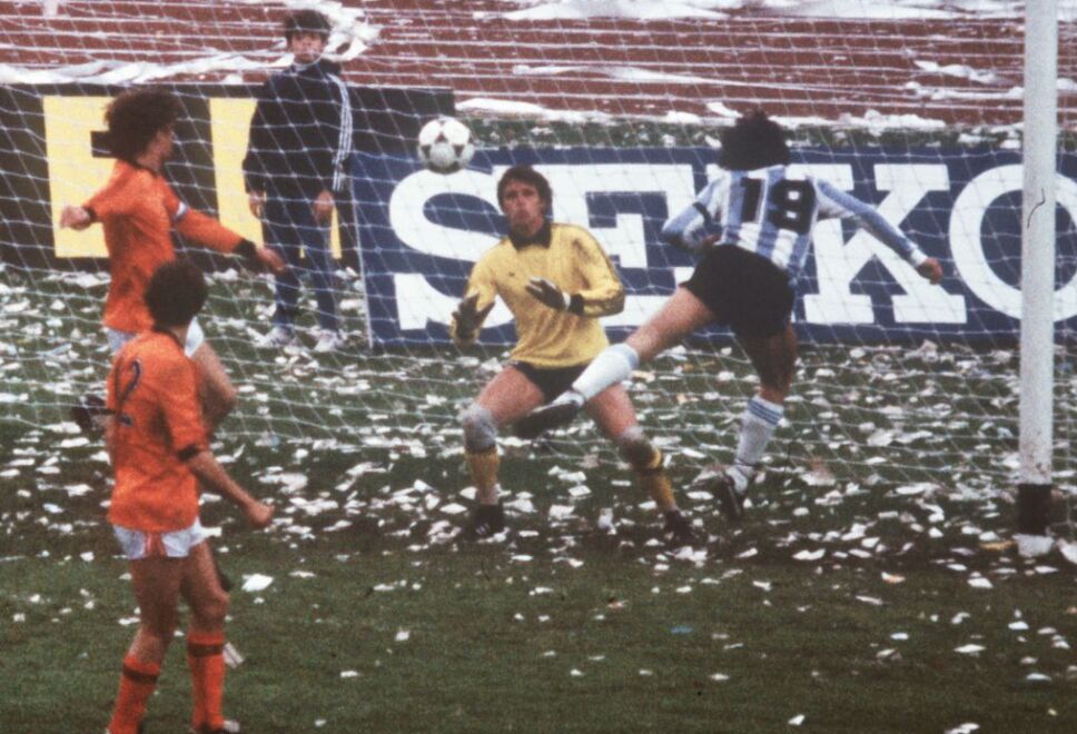 Argentina derrotó a Holanda con gran actuación de Kempes