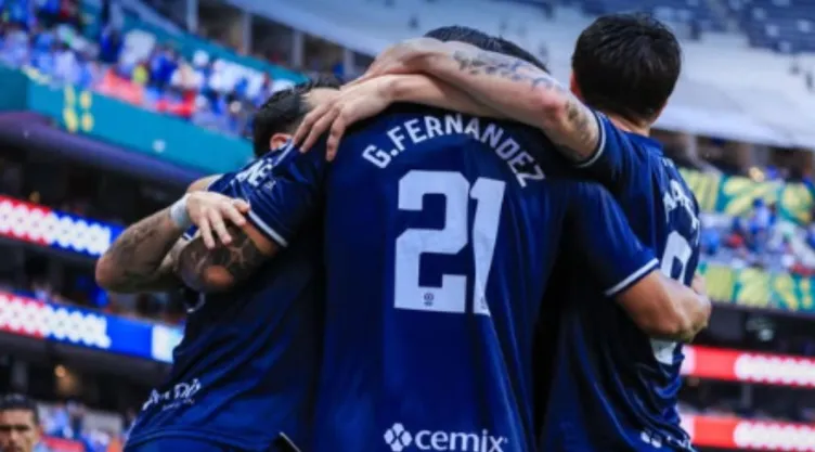 willer-ditta-titular-cruz-azul-vs-pumas.jpg