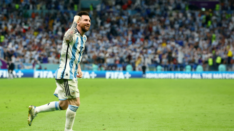 Lionel Messi celebra con Argentina