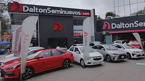 ¿Cuánto puedo depositar en efectivo para la compra de un auto?