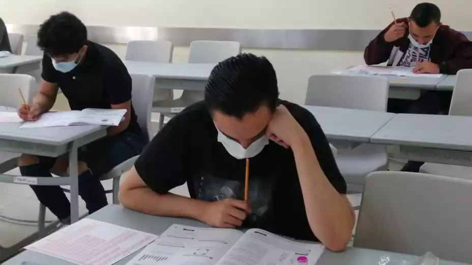 regreso clase udg