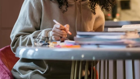 Estas-son-las-prepas-gratuitas-donde-puedes-estudiar-si-no-te-quedaste-en-el-examen-comipems