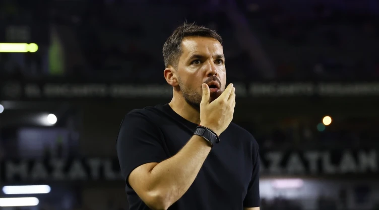 Nicolás Larcamón