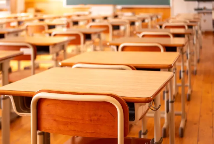 Suspenden clases en escuelas por brote del virus Coxsackie; ¿en qué estados aplica?