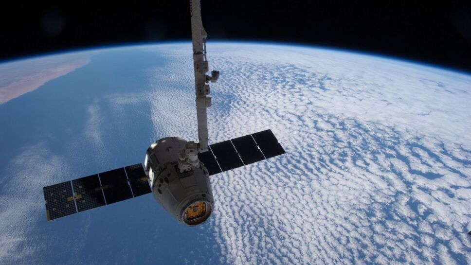 Basura espacial, satélites, órbita a.jpg