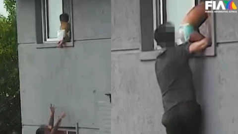 Hombre evita caída de bebé desde una ventana