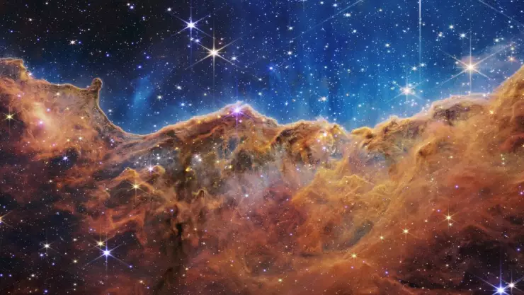 NASA: Foto de James Webb transforma una galaxia en adorno navideño