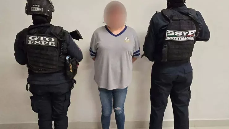 Detienen a Candelaria N, del Cartel de Santa Rosa de Lima