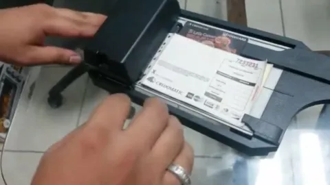 Balcaladera de tarjetas