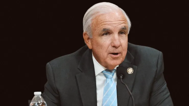Carlos Giménez acusa a Morena de persecución y censura.