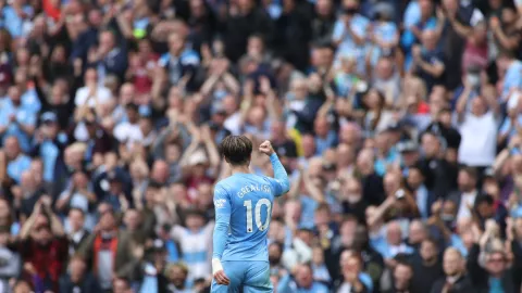 Grealish celebra con el Manchester City