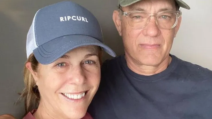 tom-hanks-rita-wilson-vacuna-covid.jpg