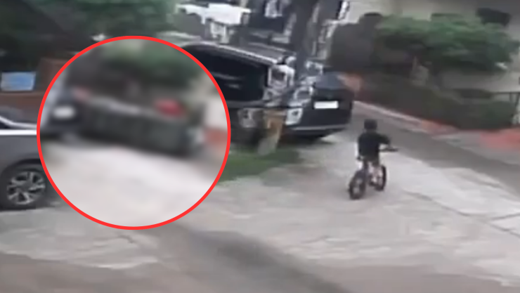 Menor aplastado por camión