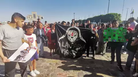 Misa en honor a La Parka