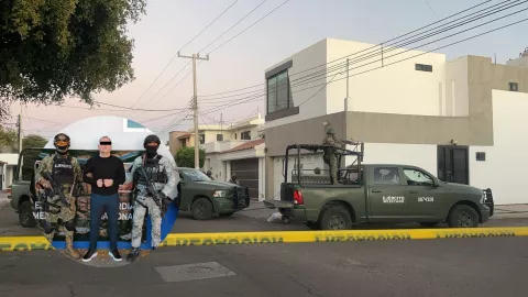 Detienen a José Ángel Cannobio El Guerito en la colonia Las Quintas en Culiacán. (1).jpg