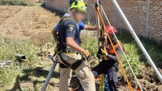 FOTOS: Captan rescate de borrego que cayó dentro de pozo en Cholula hoy ¿Sobrevivió?