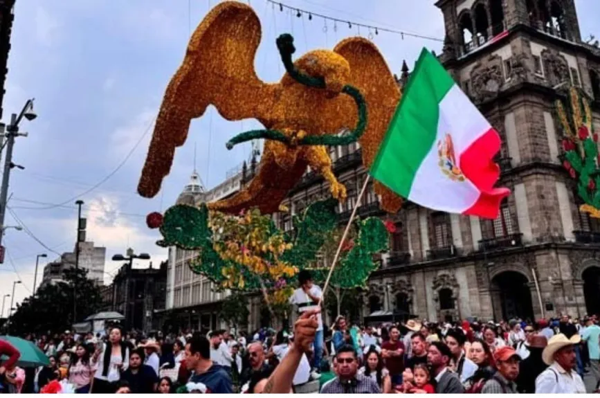 celebracion-zocalo-independencia.jpg