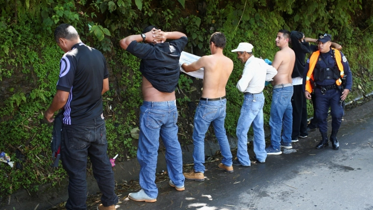 Sobrepoblación en cárceles de El Salvador