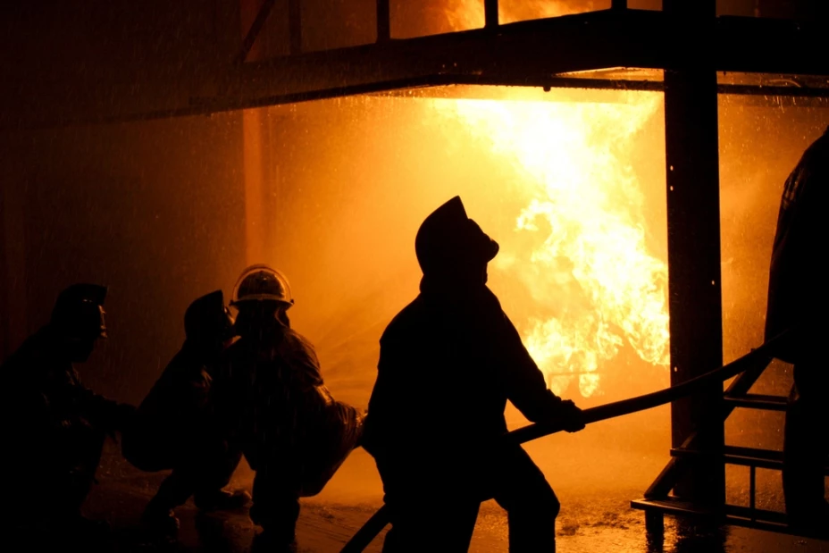 Fuego en centro comertcial