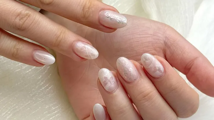 uñas con mariposas primavera 2026