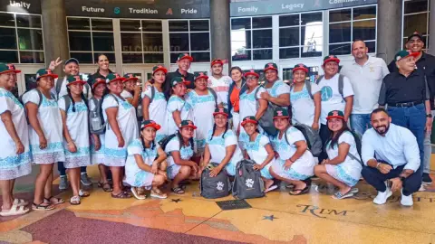 Amazonas de Yaxunah viajan a Arizona