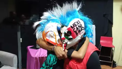 Psycho Clown se encuentra con Mateo, el niño agredido