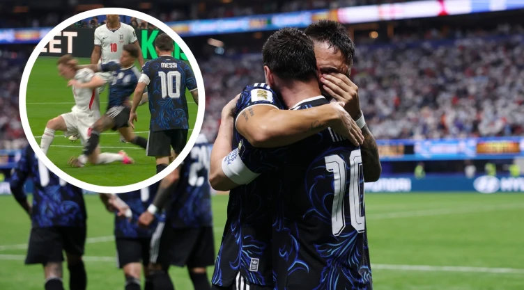 Aficionados piden por tarjeta roja para Argentina en el inicio del duelo contra Inglaterra