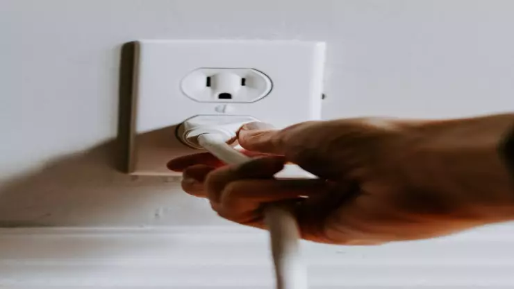 Mujer recibe descarga eléctrica en Torreón