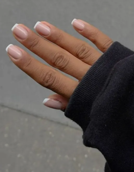 estilos uñas cortas naturales cuadradas